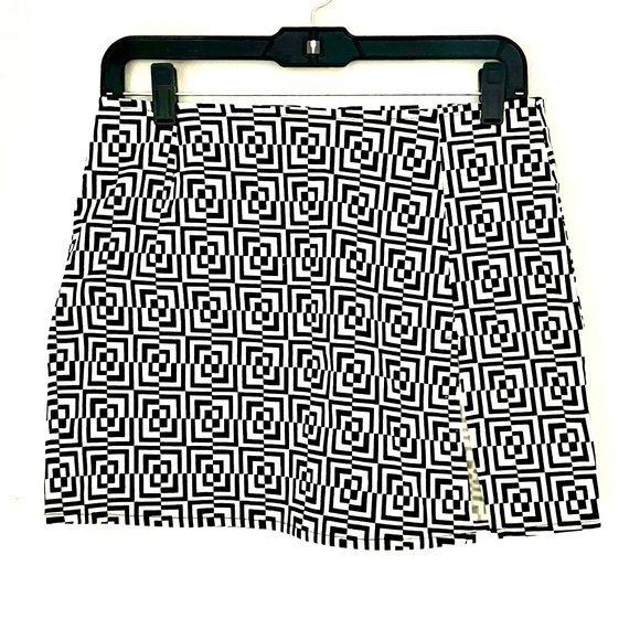 Motel Rocks ASOS Black White Retro Mini Skirt Size Small - Picture 2 of 8